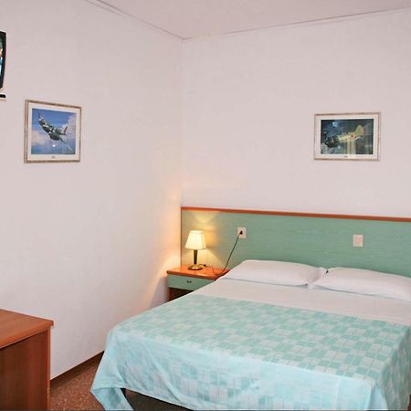 Hotel Janeiro Frontemare Lido di Jesolo Kültér fotó