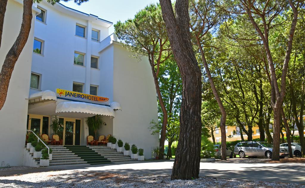 Hotel Janeiro Frontemare Lido di Jesolo Kültér fotó