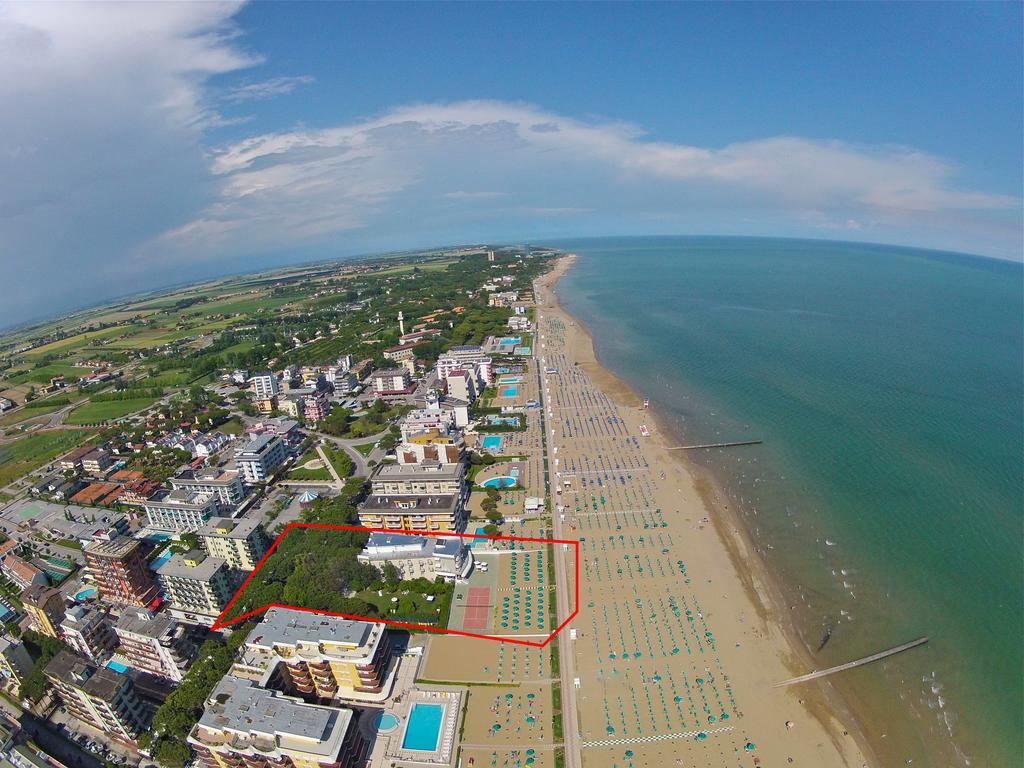 Hotel Janeiro Frontemare Lido di Jesolo Kültér fotó