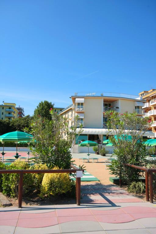 Hotel Janeiro Frontemare Lido di Jesolo Kültér fotó