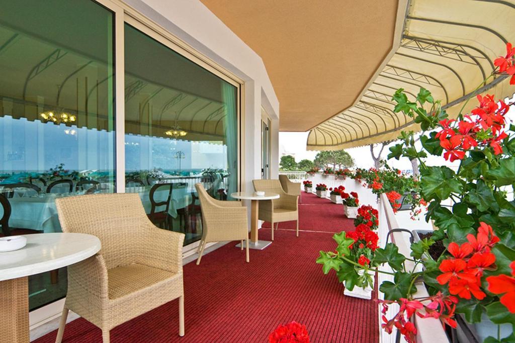 Hotel Janeiro Frontemare Lido di Jesolo Kültér fotó